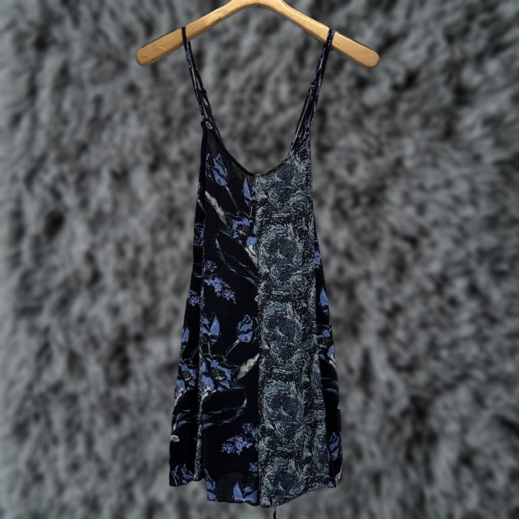 Free People Free People Romper Women Medium Blue Mixed Print Boho Hippie V-Neck Sleeveless Pull-On Rayon Size 32" / US 10 / IT 46 - 1 Thumbnail