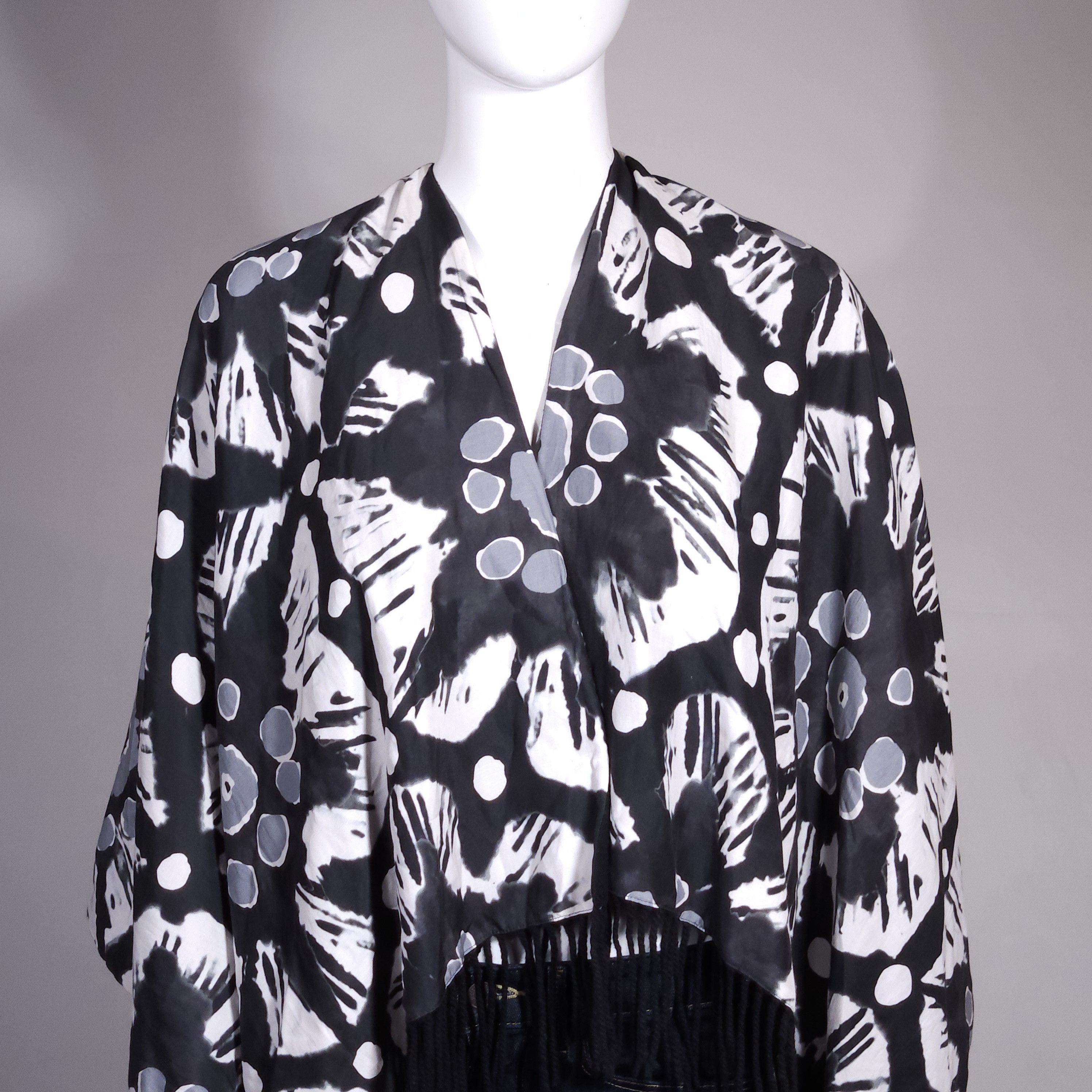 Burberry Prorsum Burberry Prorsum Cape Double Sided size 110x125 cm Size ONE SIZE - 2 Thumbnail