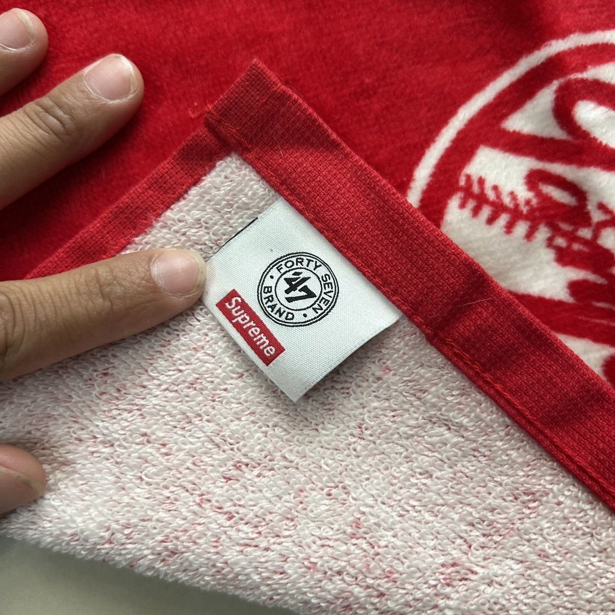New York Yankees × Supreme Supreme x New York Yankees Towel Size ONE SIZE - 2 Thumbnail