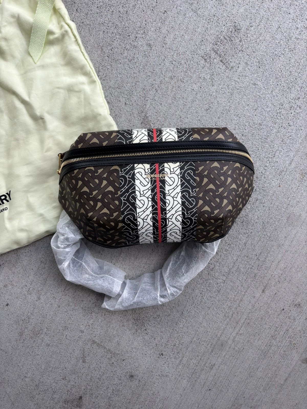 Burberry Burberry Body Bag Monogram Stripe Size ONE SIZE - 1 Thumbnail