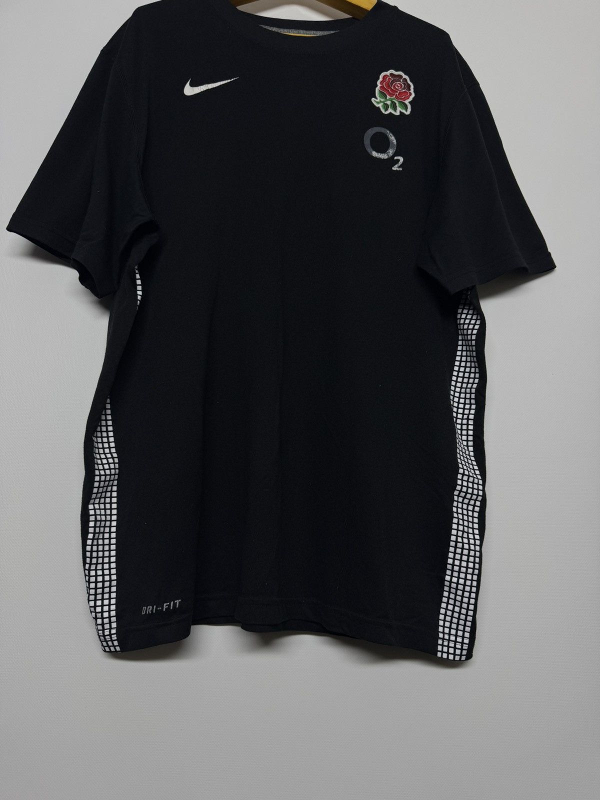 Nike Vintage Y2k Nike England O2 Soccer Jersey T-Shirt 00’s Size US M / EU 48-50 / 2 - 7 Thumbnail