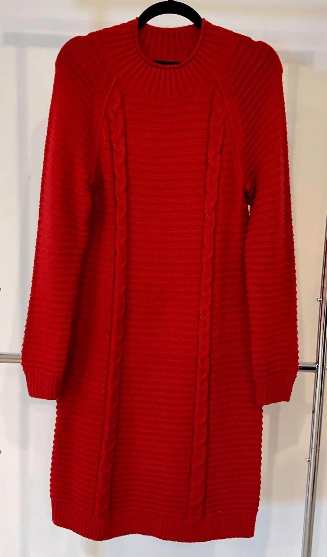 Banana Republic Cozy Banana Republic Red Cable Knit Sweater Dress - Size M Size M / US 6-8 / IT 42-44 - 1 Thumbnail