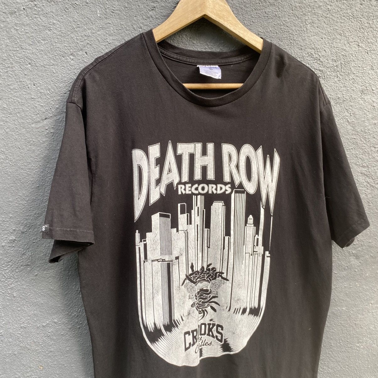 Death Row Records Thrashed Faded Death Row Records ERD GRUNGE Tee Size US L / EU 52-54 / 3 - 2 Thumbnail
