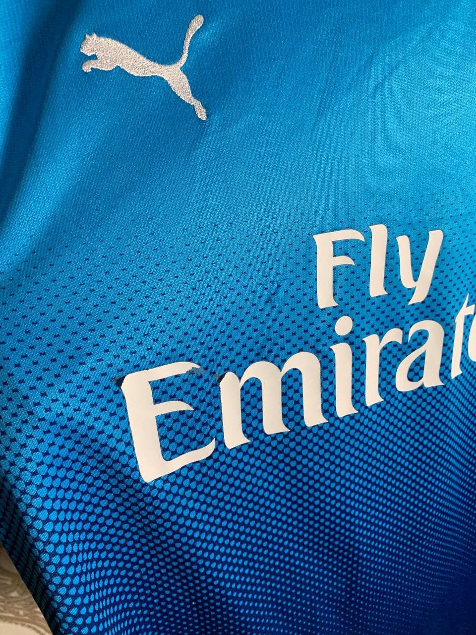 Puma VINTAGR PUMA FC ARSENAL LONDON ENGLAND SOCCER JERSEY Y2K 90s Size US L / EU 52-54 / 3 - 6 Thumbnail