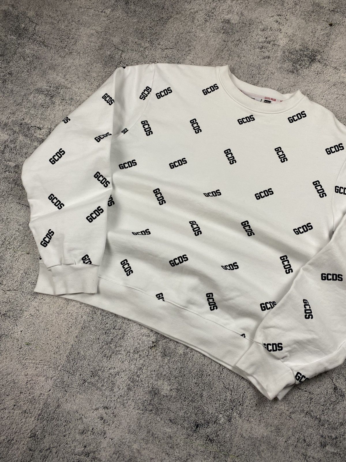 GCDS Rare GCDS Monogram Big Logo Hype Sweatshirt Size US L / EU 52-54 / 3 - 4 Thumbnail