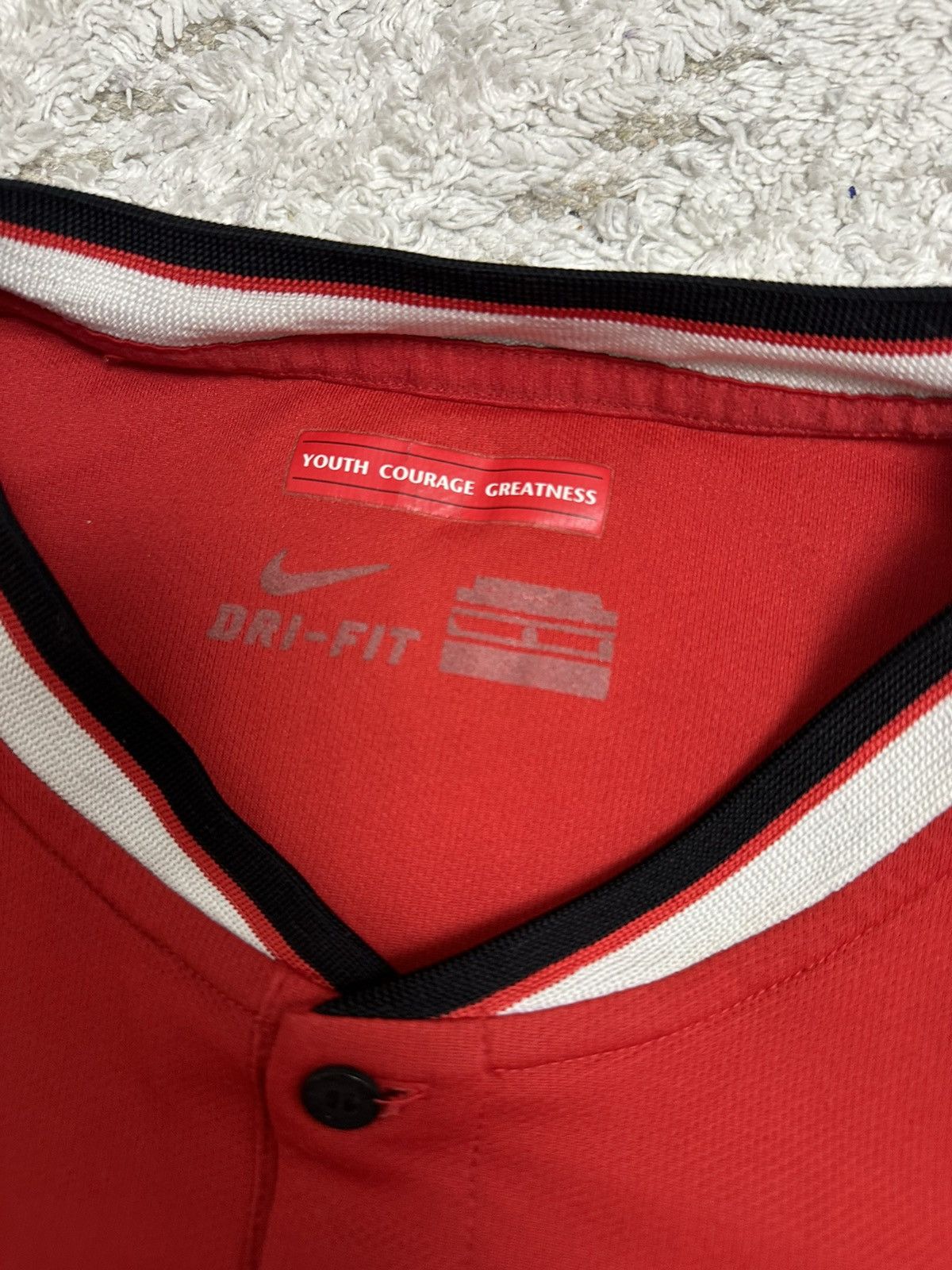 Nike Nike Vintage Manchester United 2014/2015 Red Jersey hype Size US L / EU 52-54 / 3 - 3 Thumbnail