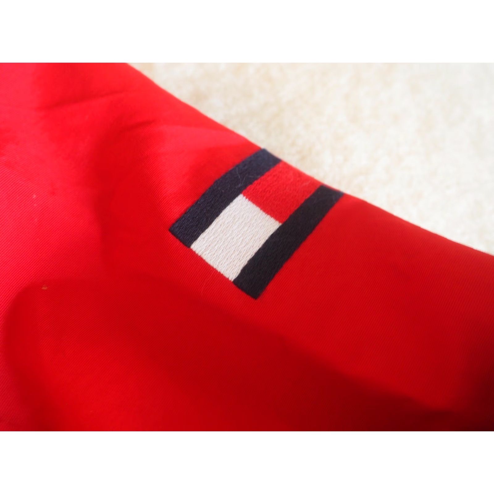 Tommy Hilfiger TOMMY HILFIGER Red Hooded Nylon Jacket Zip Logo FLAG Mens Large L EUC Jacket Mens Red Hooded Nylon Zip Logo Flag Size US M / EU 48-50 / 2 - 5 Thumbnail