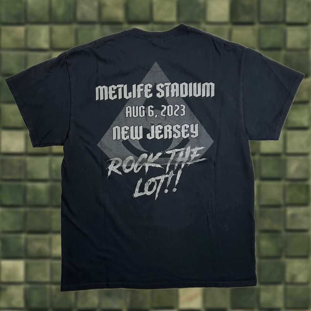 Gildan VINTAGE Over Kill “Scorched” 2023 MetLife New Jersey Tour Shirt Medium 19.5x25.75 Inches Black N/A M Shirt Unisex Adults Over Kill 2023 Tour Size US M / EU 48-50 / 2 - 1 Thumbnail