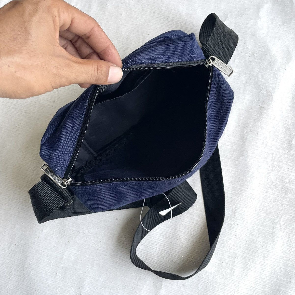 Champion STREETWEAR CHAMPIONS CROSSBODY WITH SUEDE TRIM Size ONE SIZE - 9 Thumbnail