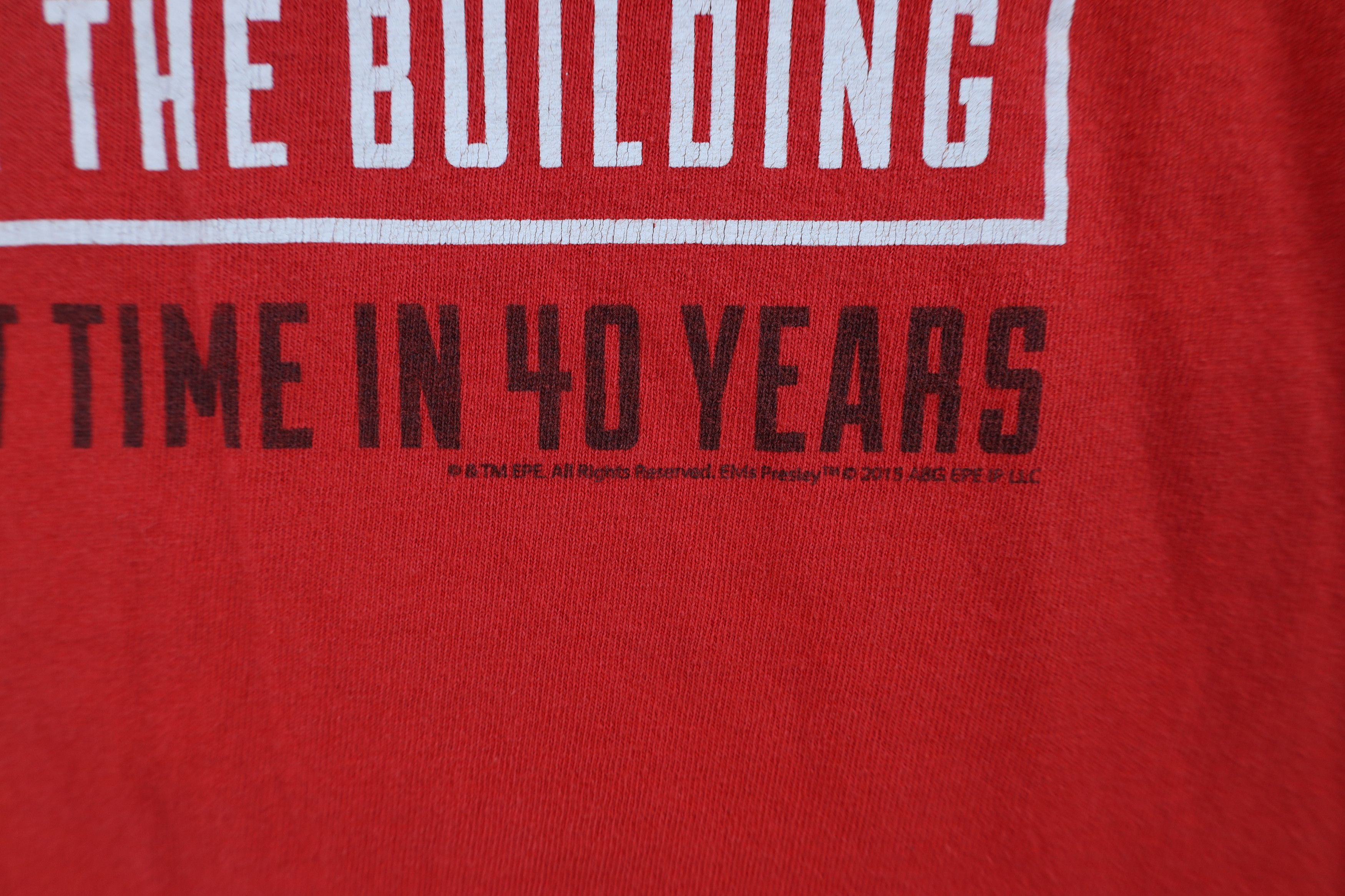 Vintage Vintage Y2K Spell Out Graceland Elvis Presley T-Shirt Red Size US XL / EU 56 / 4 - 5 Thumbnail