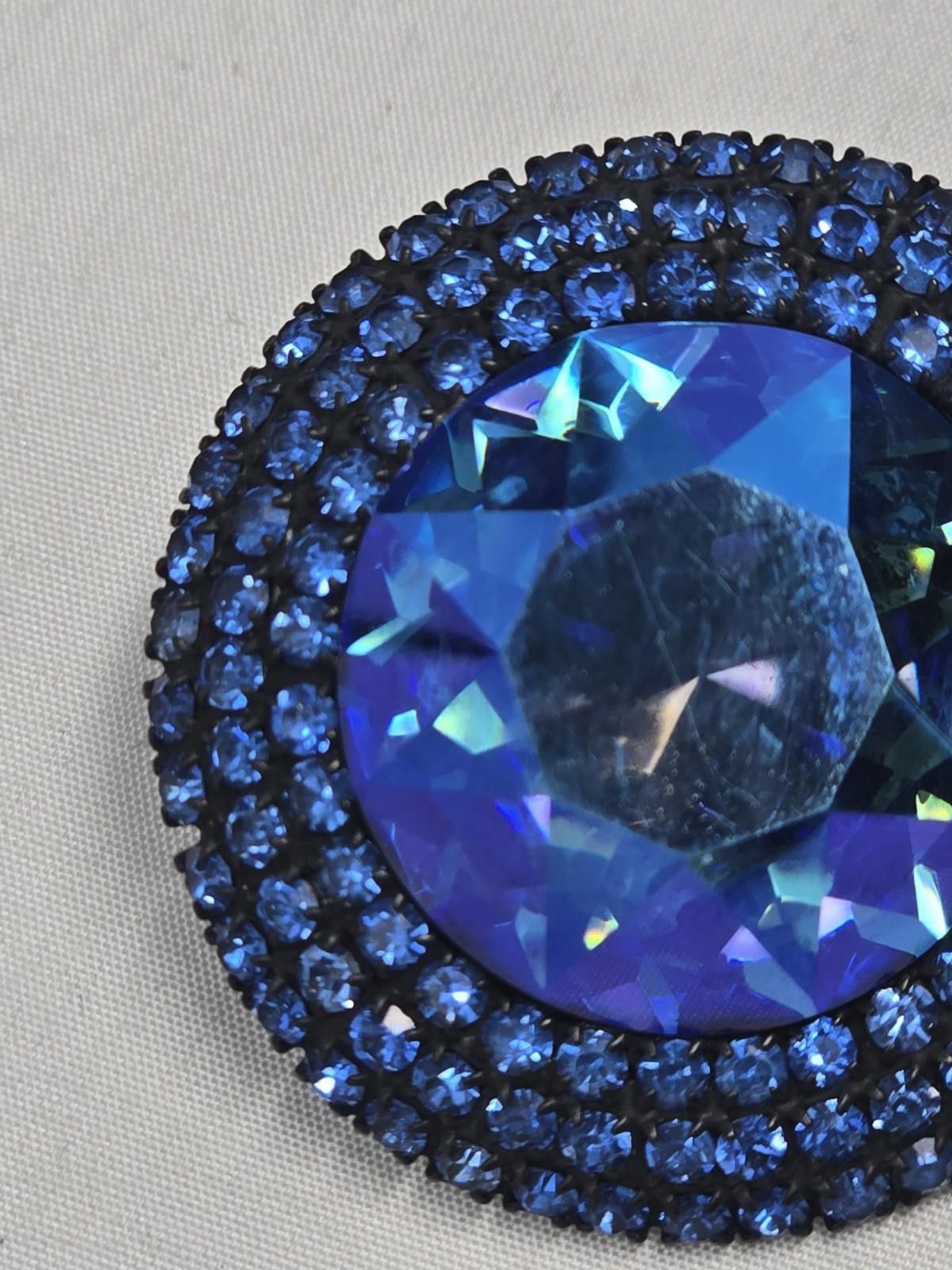 Al Wissam Vintage Weiss Blue Rhinestone Dome Brooch Signed Size ONE SIZE - 3 Thumbnail