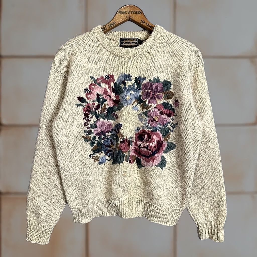 Eddie Bauer VINTAGE Eddie Bauer Women's Sweater Knit Floral Wool Blend Green 1990s 90s Pullover Regular M Green Womens Medium Size M / US 6-8 / IT 42-44 - 1 Thumbnail