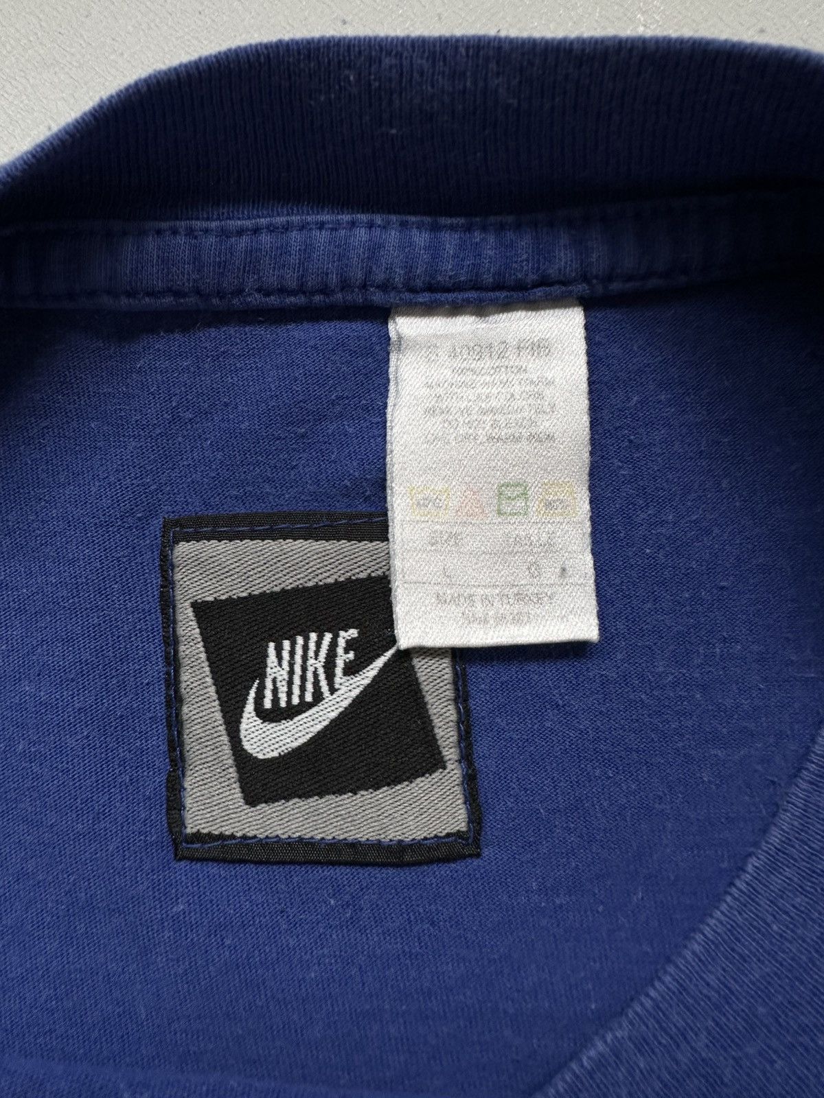 Nike 90s Vintage Nike Box Logo Tee Size US L / EU 52-54 / 3 - 7 Thumbnail