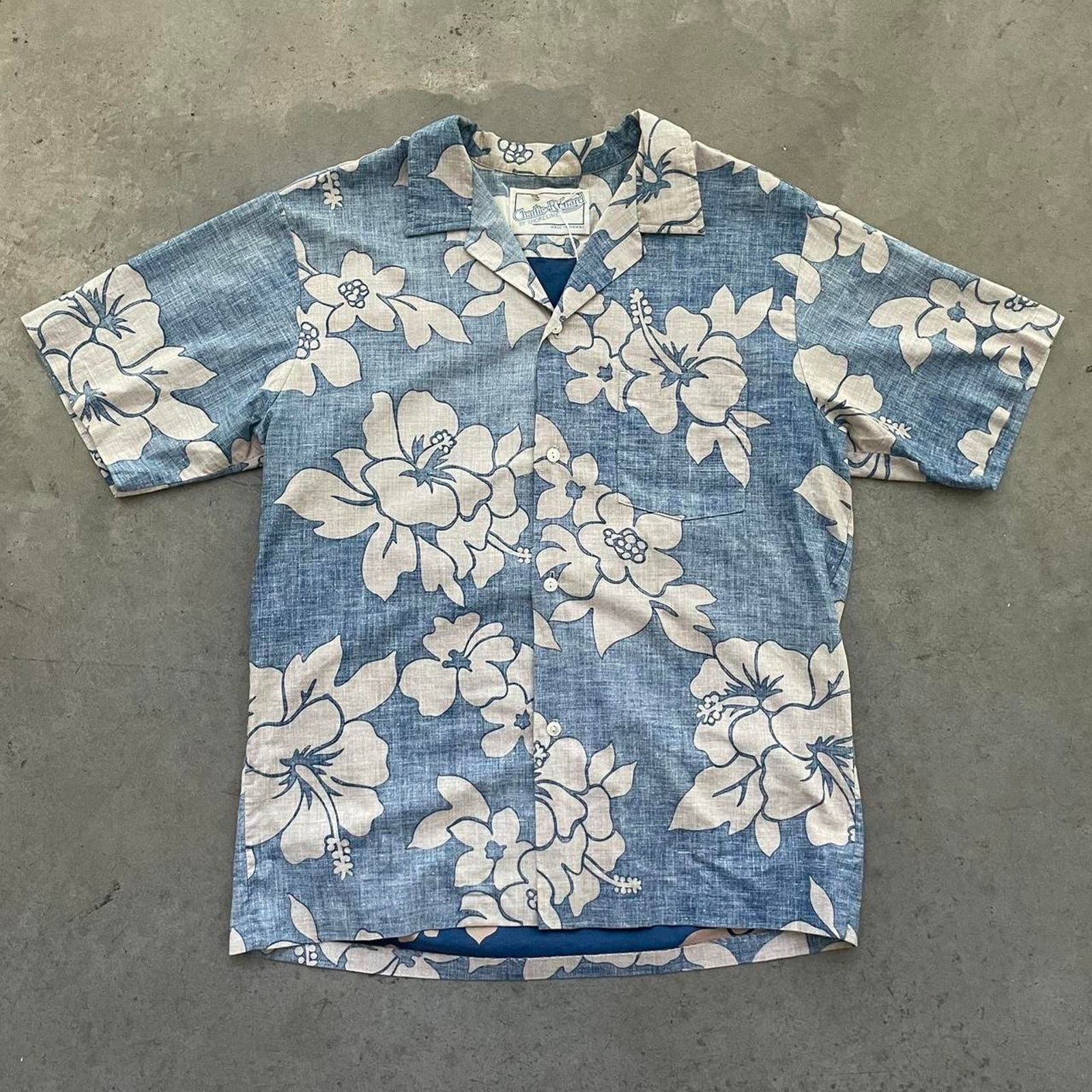 Vintage Vintage Blue Floral Hawaiian Shirt Size US M / EU 48-50 / 2 - 1 Thumbnail