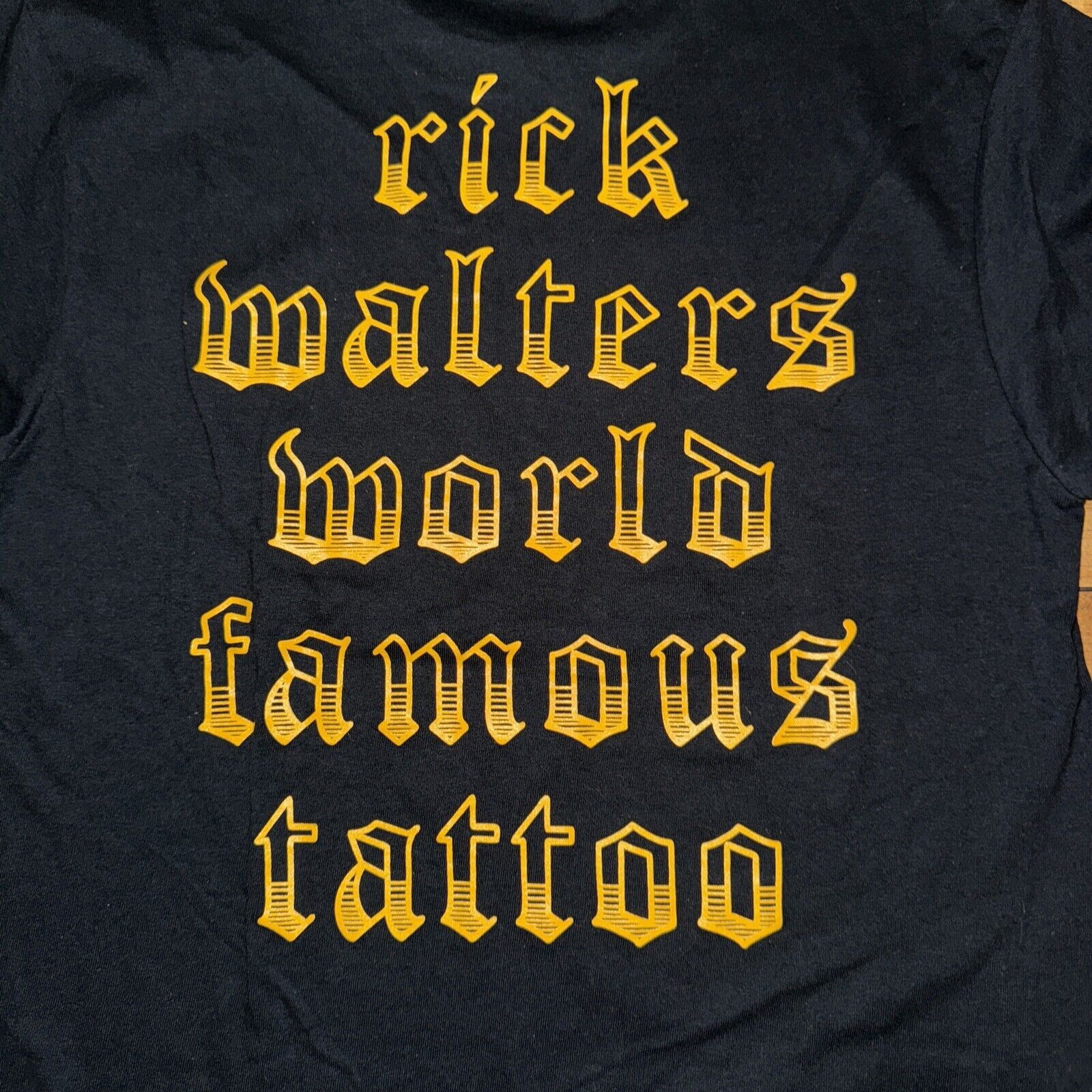 Vintage Rick Walter’s World Famous Tattoo T-Shirt Black Medium 19x28 Size US M / EU 48-50 / 2 - 2 Thumbnail