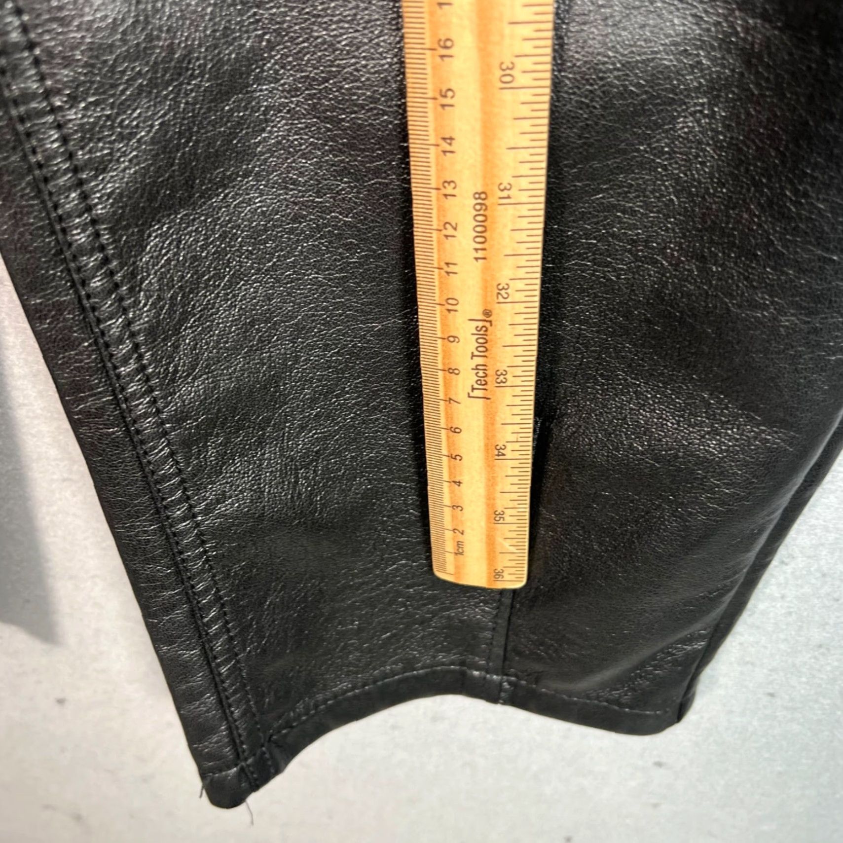 Vintage Wilfred Womens Black High-Waisted Faux Leather Tapered Leg Pants 8 Size 30" / US 8 / IT 44 - 6 Thumbnail
