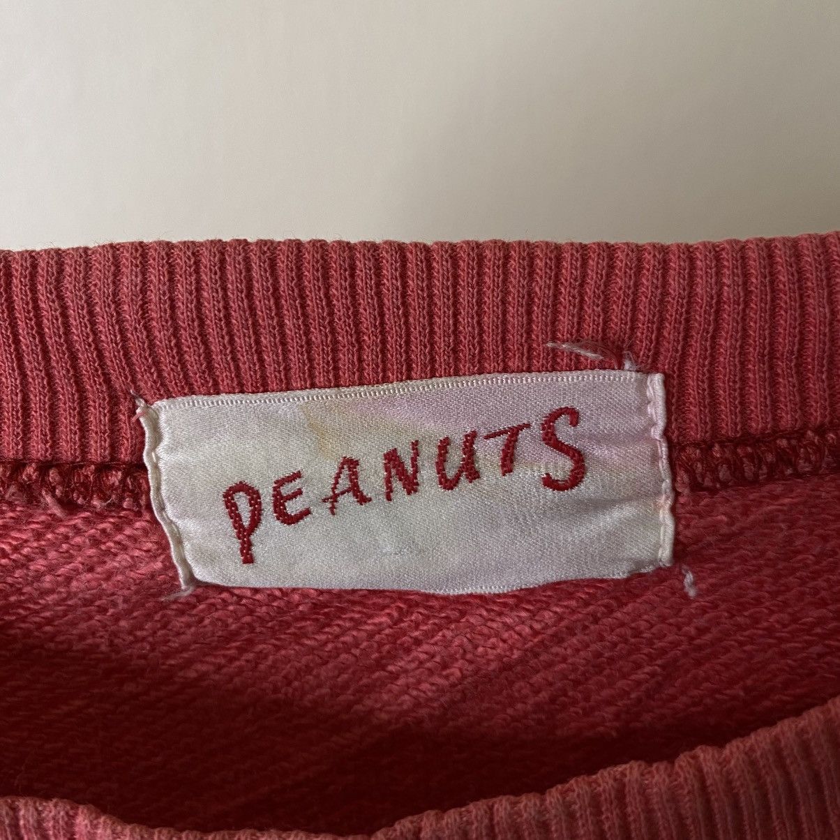 Peanuts Vintage 2000s Peanuts Snoopy & His Friends Crewneck Size US L / EU 52-54 / 3 - 3 Thumbnail