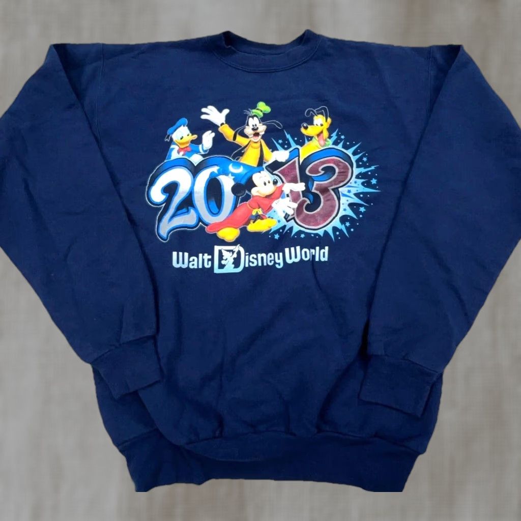 Disney VINTAGE Disney Sweatshirt Men Small Crew Neck Sweater Walt World Mickey 2013 Size US S / EU 44-46 / 1 - 1 Thumbnail