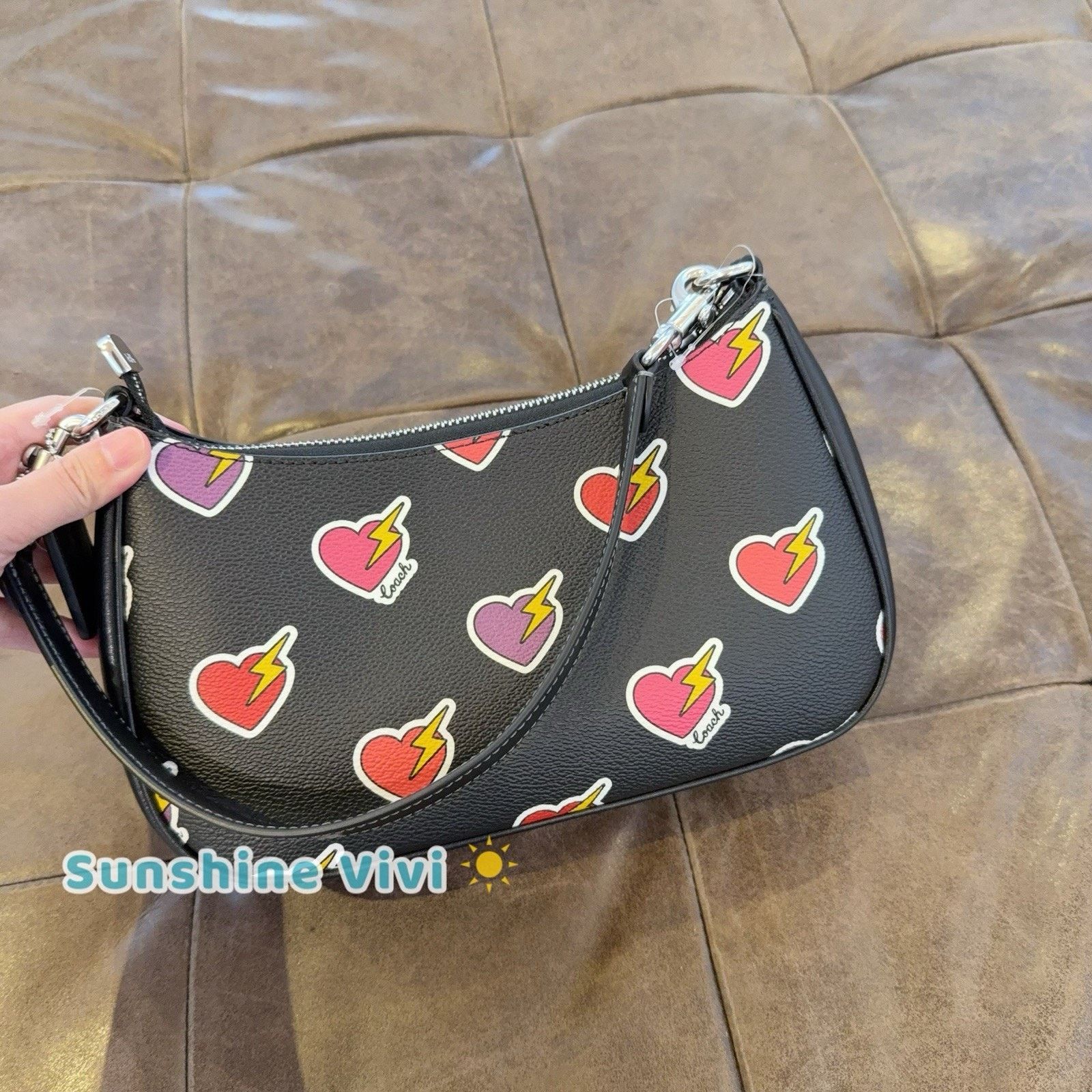 Coach Nwt Coach Teri Shoulder Bag Heart Bolt CY346 Silver/Black Size ONE SIZE - 4 Thumbnail