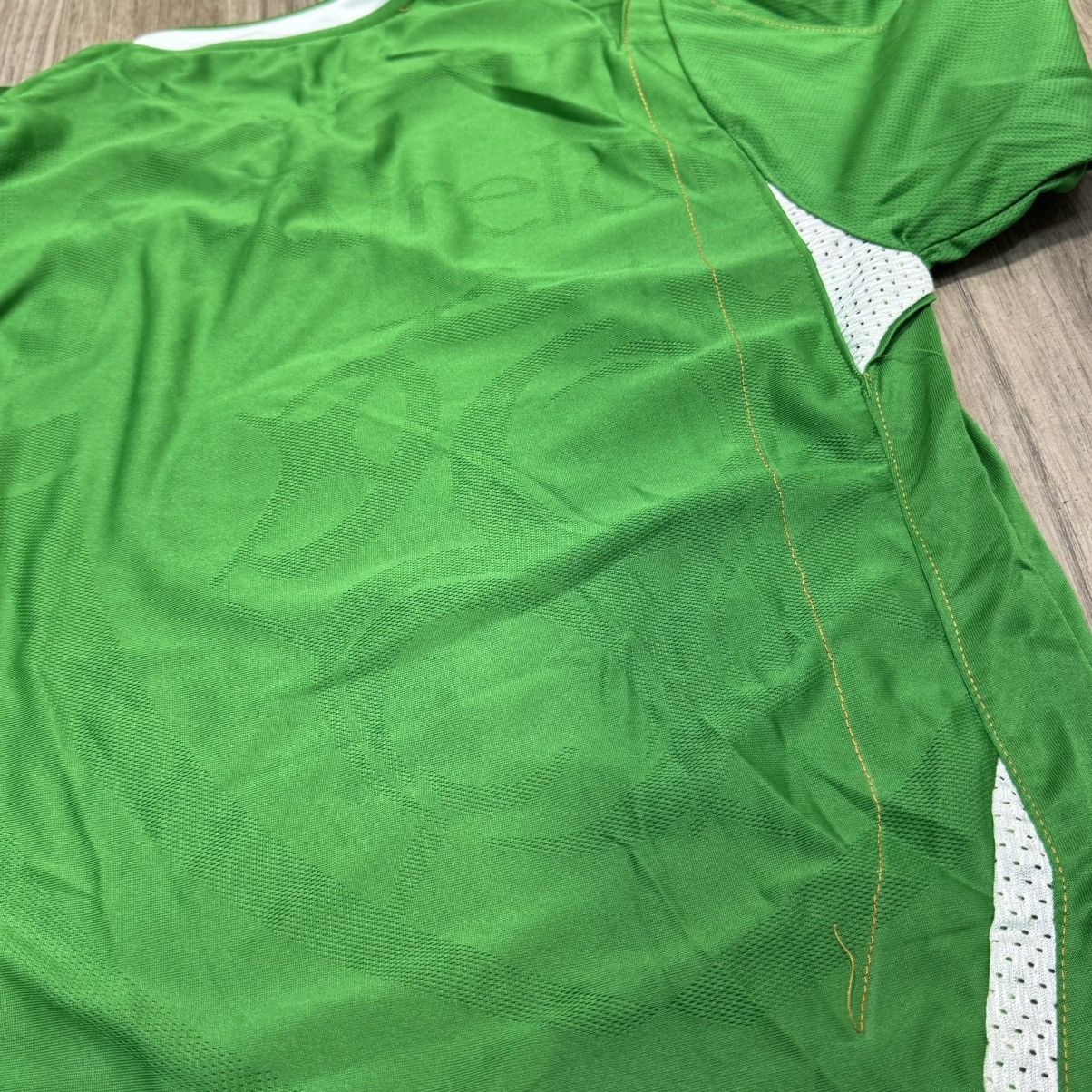 Umbro Ireland 06/08 home shirt Size US S / EU 44-46 / 1 - 8 Thumbnail