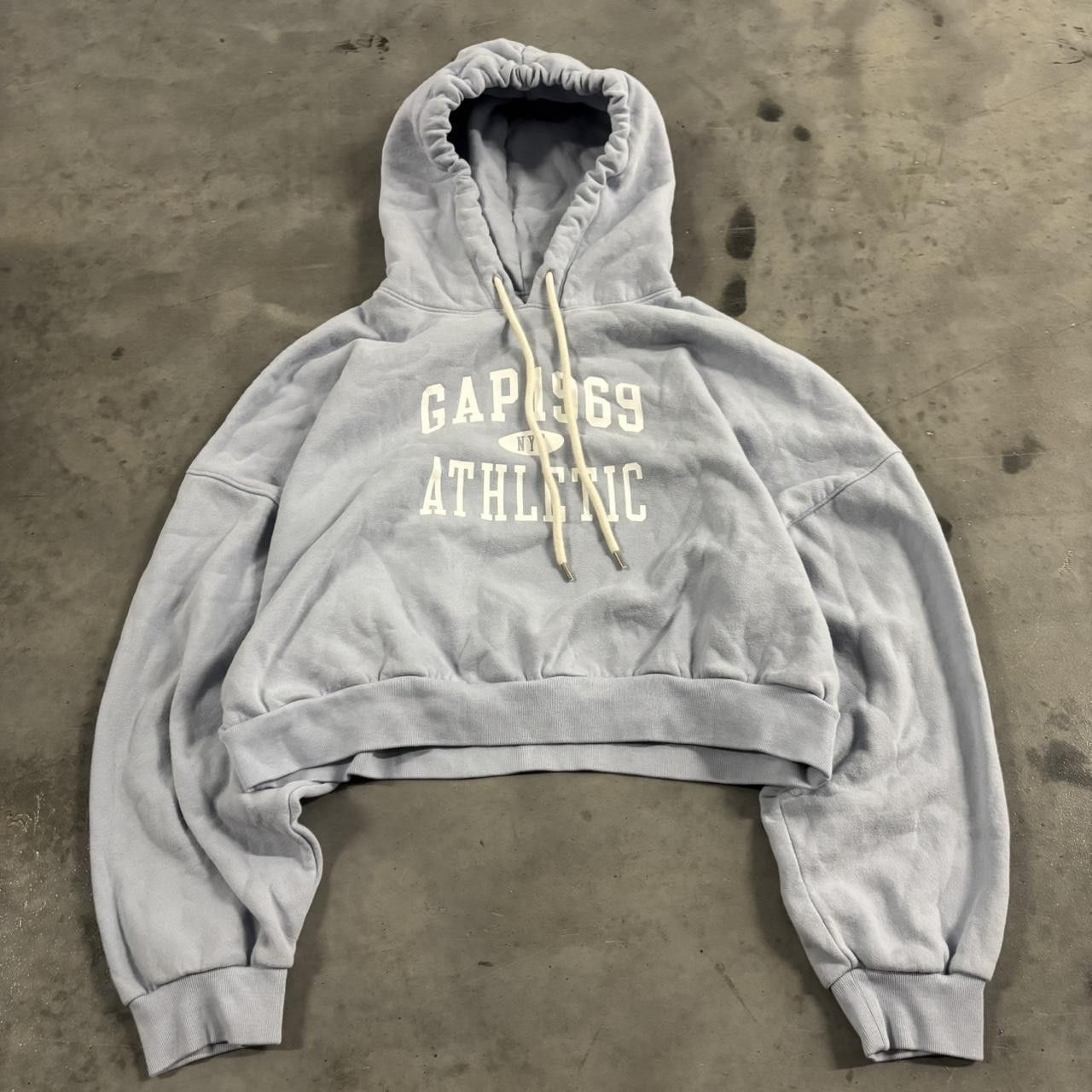 Gap Crazy Vintage Y2K/2000s Cute Light Blue Gap Cropped Comfy Hoodie! Size L Size L / US 10 / IT 46 - 1 Thumbnail