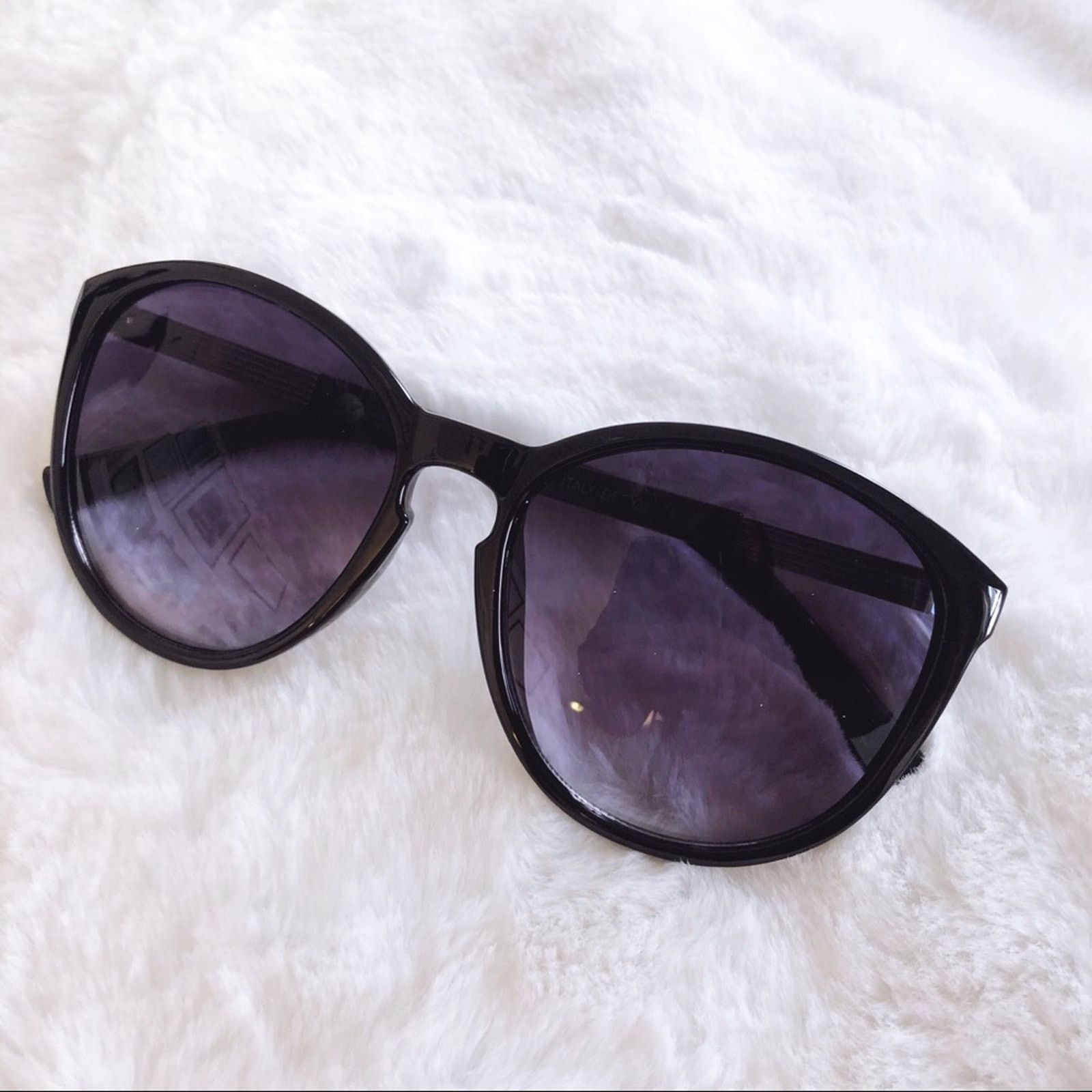 Other Celia Black Cat Eye Full Rim Sunglasses Size ONE SIZE - 2 Thumbnail
