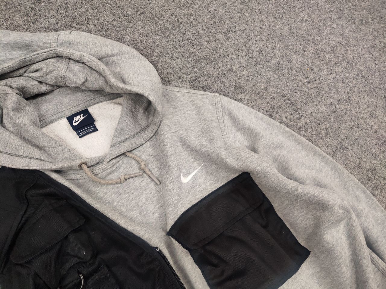 Nike Vintage Nike Custom Cargo Pocket Vest Oversized Hoodie Y2K Size US L / EU 52-54 / 3 - 8 Thumbnail