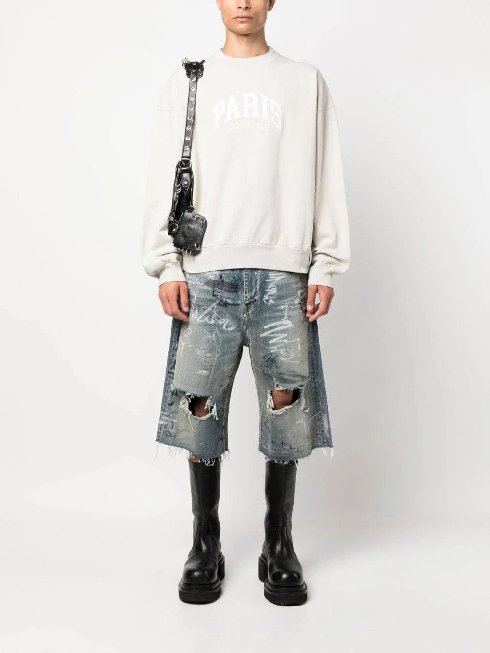 Balenciaga o1la1rc1a0824 Regular Crewneck Sweater in White Size US S / EU 44-46 / 1 - 2 Thumbnail