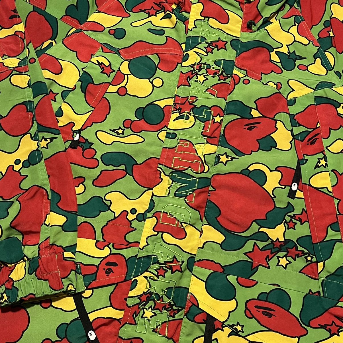 Bape A Bathing Ape Bape Sta Psyche Camo Snowboard Jacket Size US XL / EU 56 / 4 - 3 Thumbnail