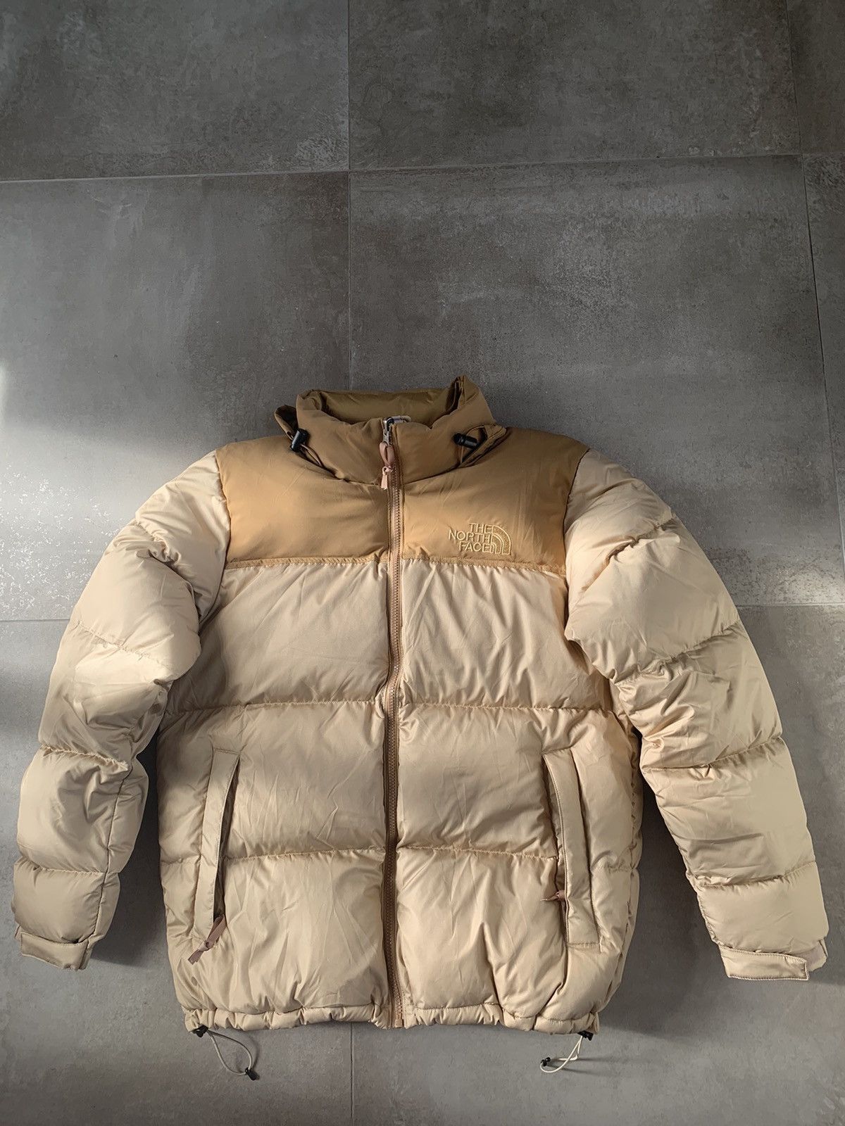 The North Face The north face nuptse 600 puffer jacket beige brown