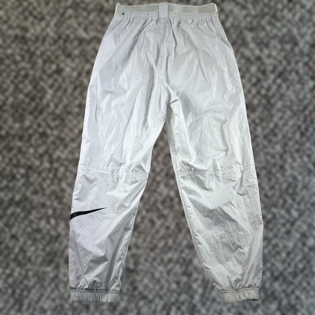 Nike Nike Sportswear Jogger Wind Pants White Women Medium Belted Active DB3866-100 Size 32" / US 10 / IT 46 - 1 Thumbnail