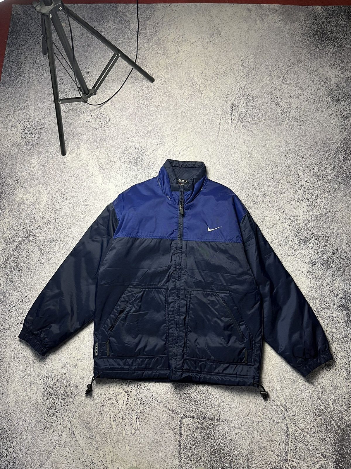 Nike Nike Vintage Nylon Mini Swoosh Logo Light Jacket Size US S / EU 44-46 / 1 - 1 Thumbnail
