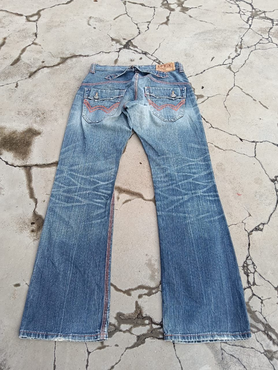Edwin Flare EDWIN Exclusive Vintage XV Cinch Back Denim Size US 32 / EU 48 - 3 Thumbnail