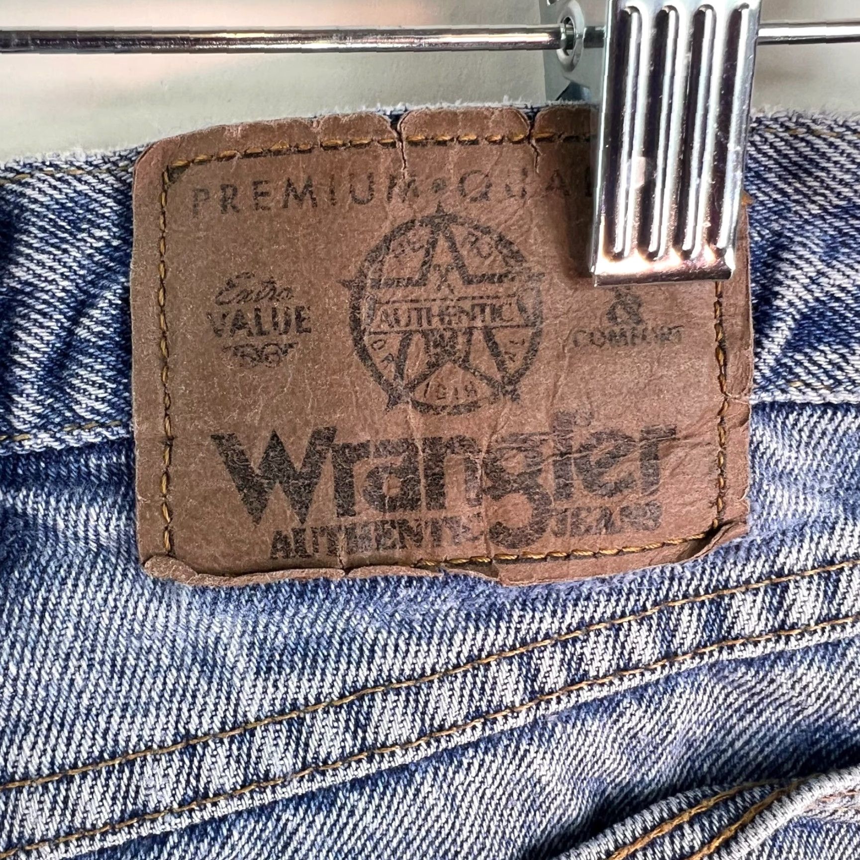 Wrangler VINTAGE Wrangler Jeans Mens 38x30 Straight Blue USA 5-Pocket Denim Distressed High Rise Waist 38 Regular Mens Size US 38 / EU 54 - 6 Thumbnail