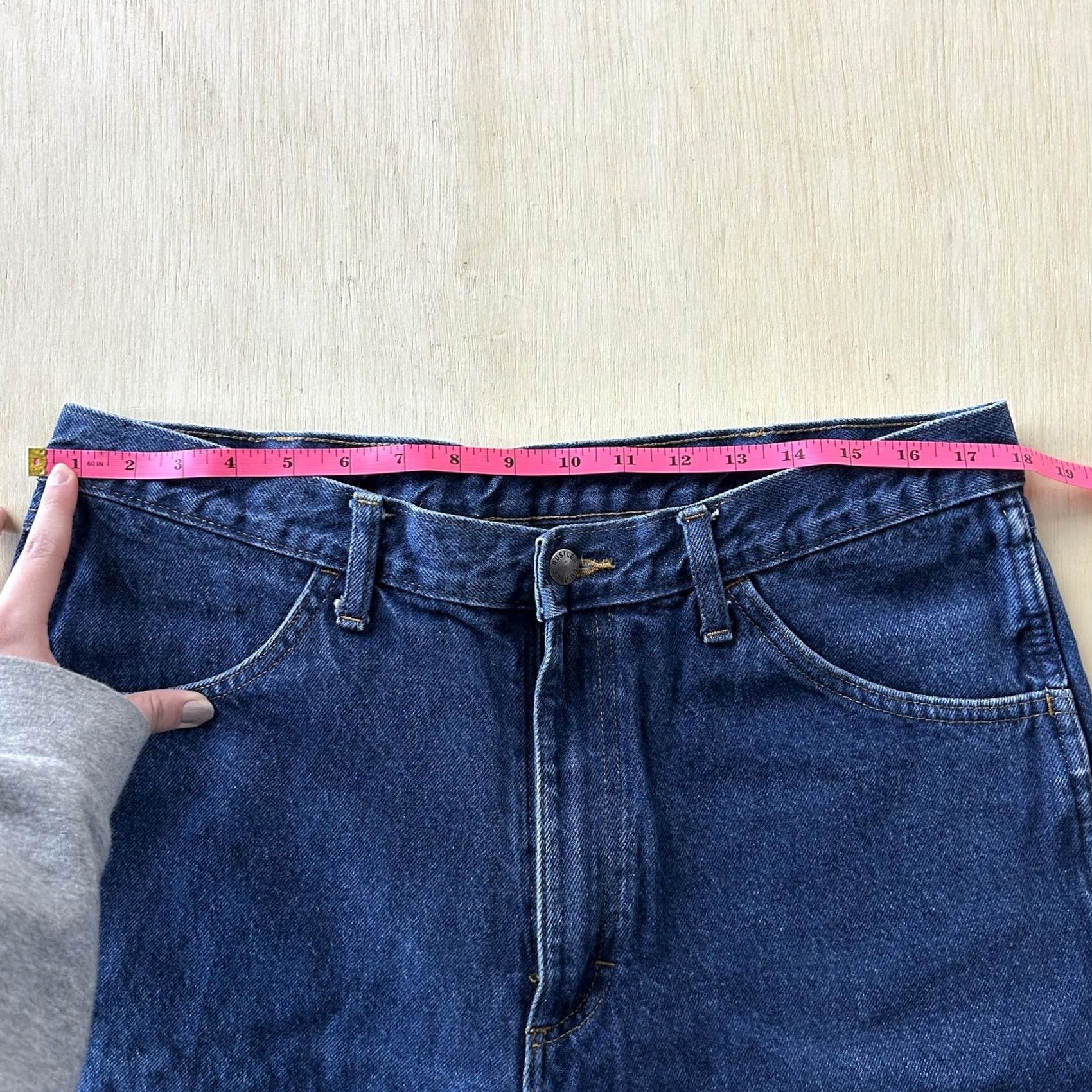 Vintage VINTAGE Rustler Jeans Mens 44x30 Blue Dark Wash Denim Straight Relaxed Fit Jeans Mens 44 Regular Dark Blue Pockets Zip Size US 44 / EU 60 - 3 Thumbnail
