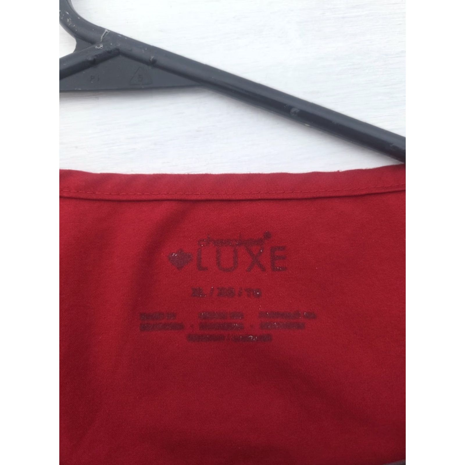 Cherokee Cherokee LUXE Sport Scrub Top Womens XL Red Medical Nurse Work Shirt Size XL / US 12-14 / IT 48-50 - 4 Thumbnail