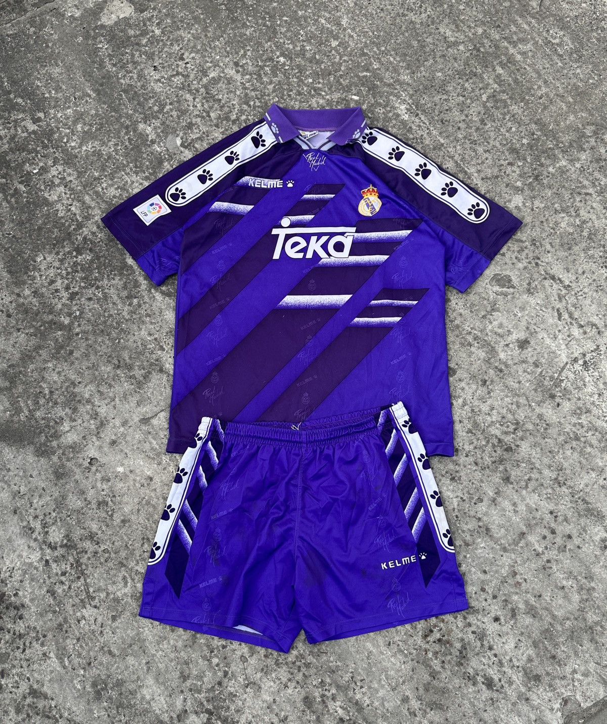 Vintage Vintage Kelme Real Madrid Soccer Suits Jersey Rare Lampas XL Size US XL / EU 56 / 4 - 1 Thumbnail