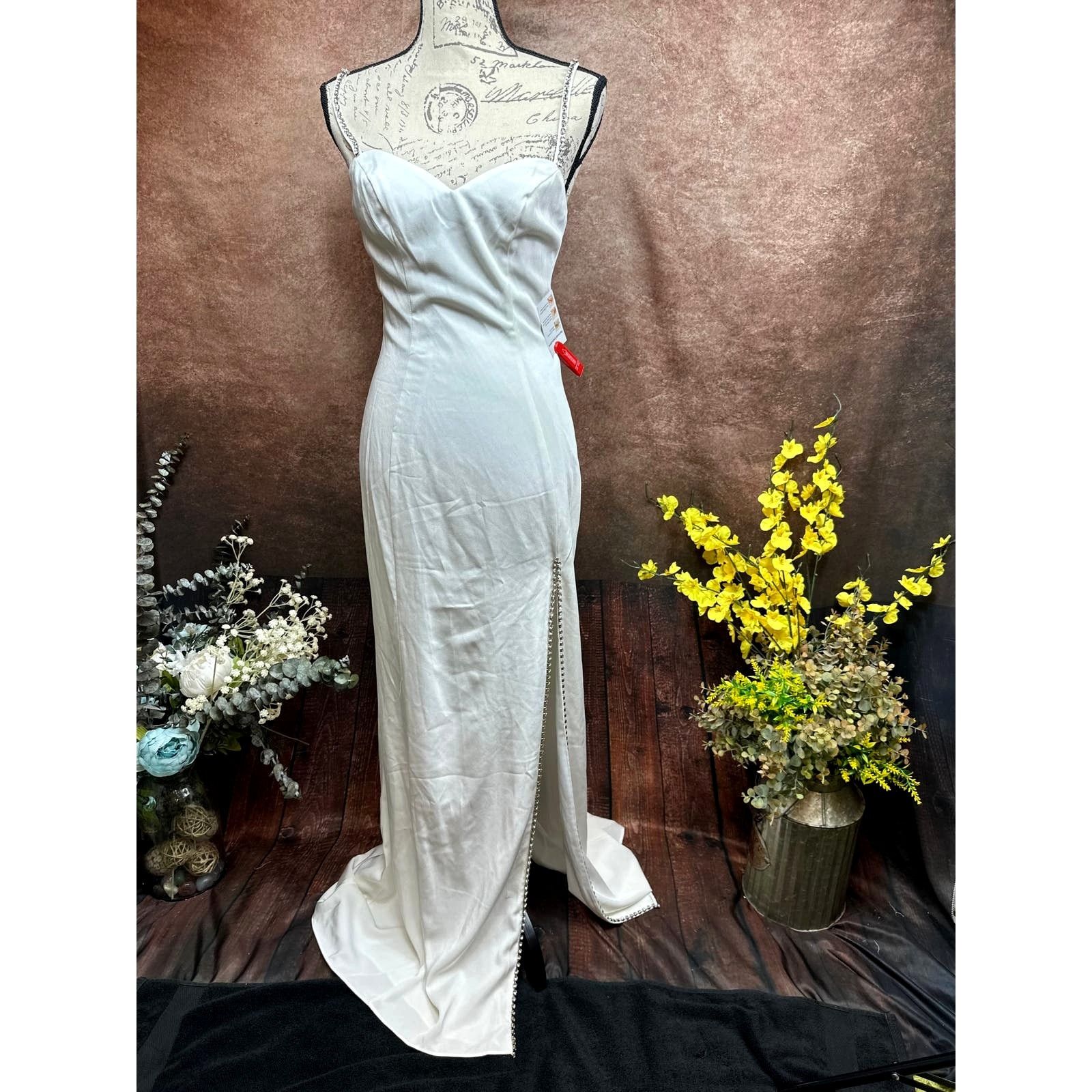 Other Mac Duggal Sweetheart Evening Gown Rhinestone Accent White 2 Size XS / US 0-2 / IT 36-38 - 8 Thumbnail