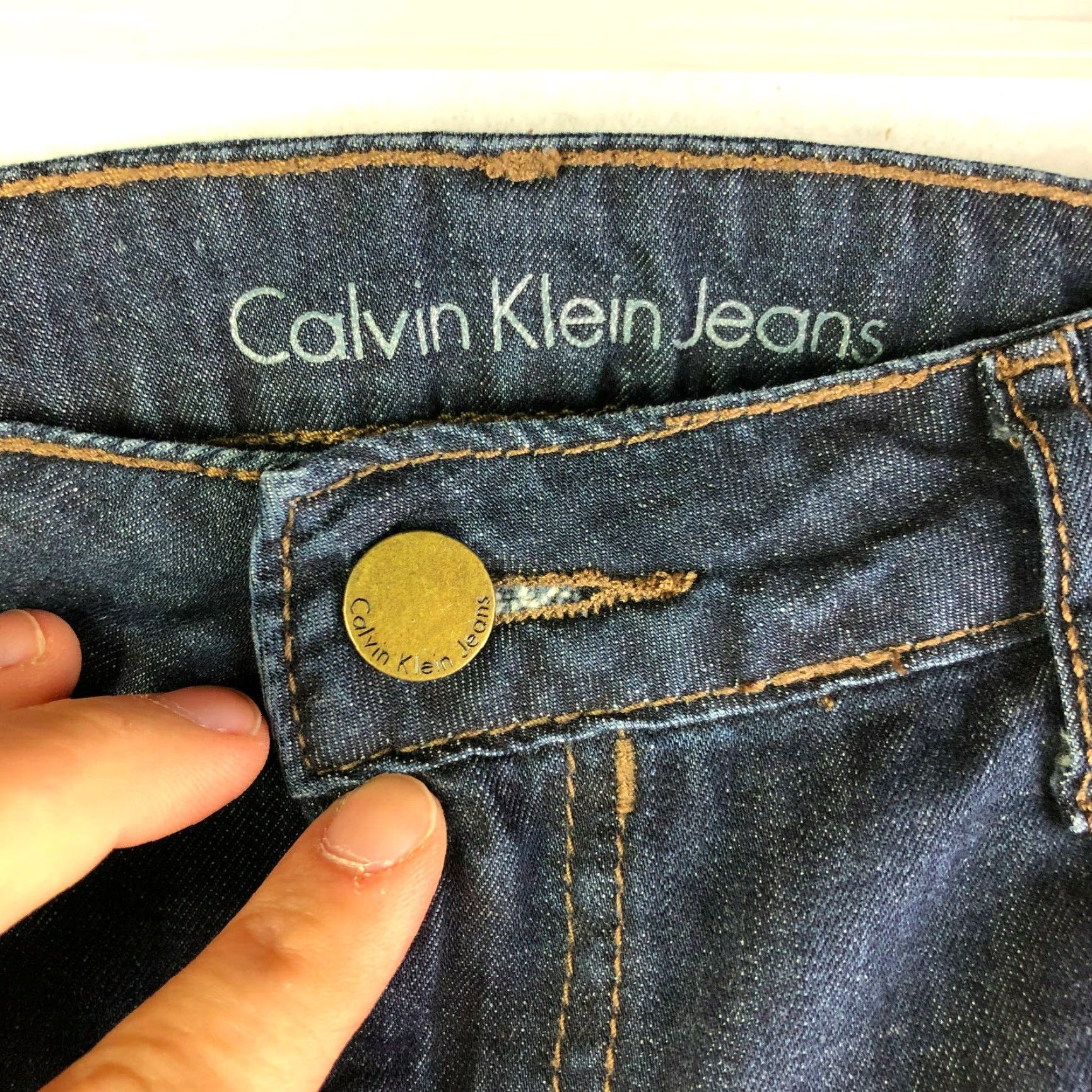 Calvin Klein Calvin Klein Denim Shorts Womens 8 Mid Rise Dark Wash 30" Waist Jeans Bottoms Short Size 30" / US 8 / IT 44 - 4 Thumbnail