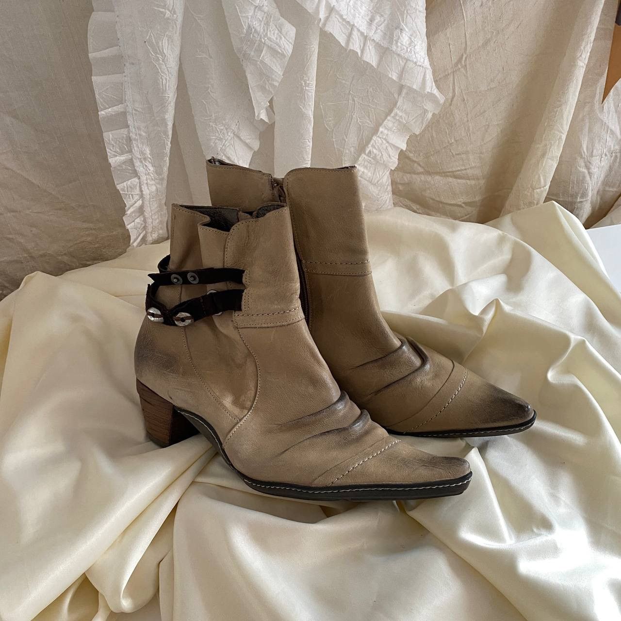 Vintage Vintage leather beige cowboy boots Size US 6.5 / IT 36.5 - 1 Thumbnail