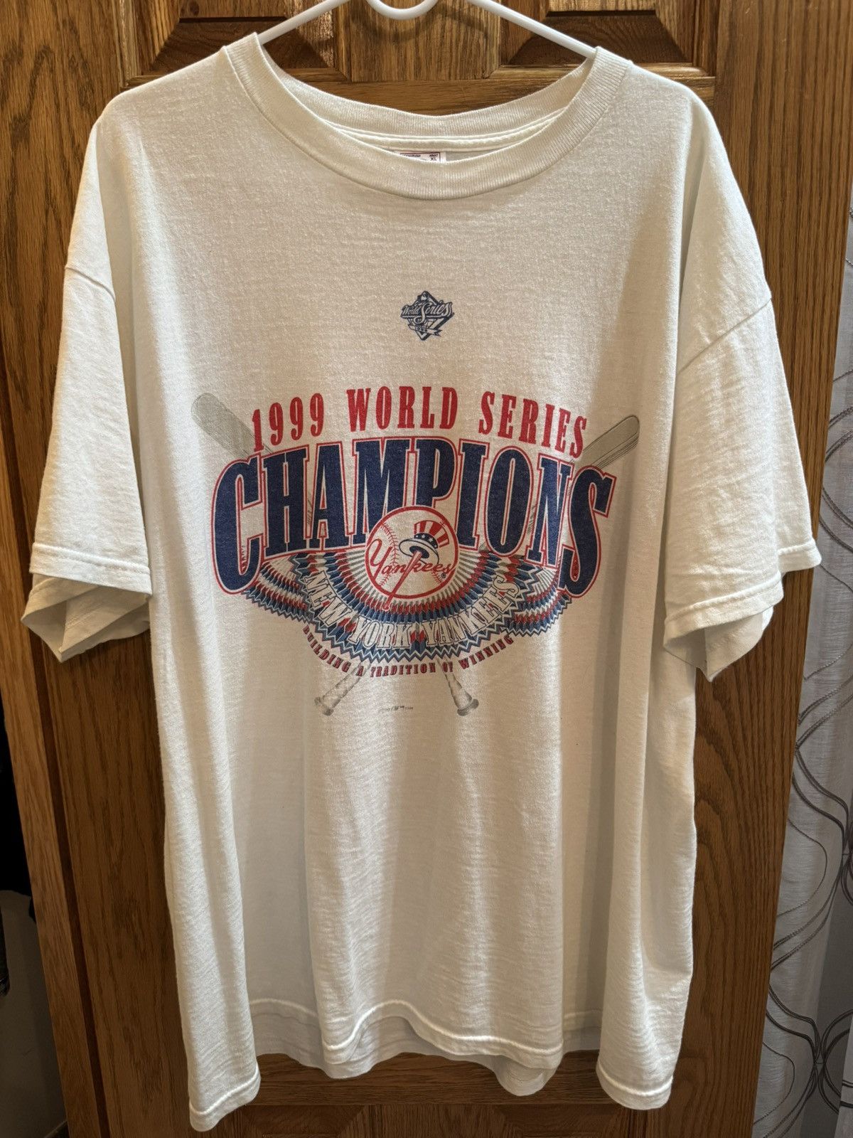 New York Yankees New York Yankees Vintage 1999 World Series Champions T-Shirt Size US XL / EU 56 / 4 - 1 Thumbnail