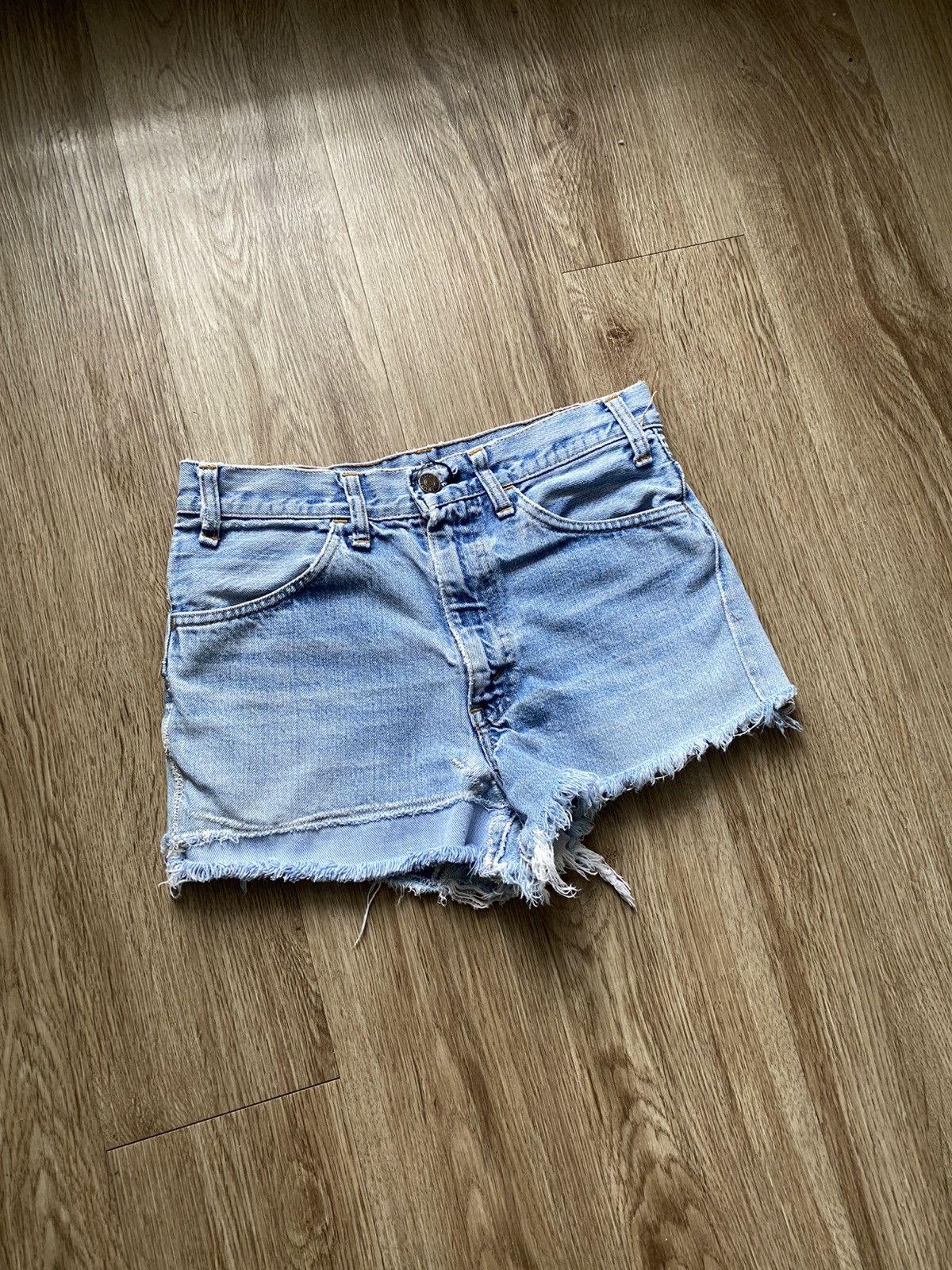 Levi's Vintage 80s Levis Orange Tab Repaired Mini Shorts Size 26" / US 2 / IT 38 - 3 Thumbnail