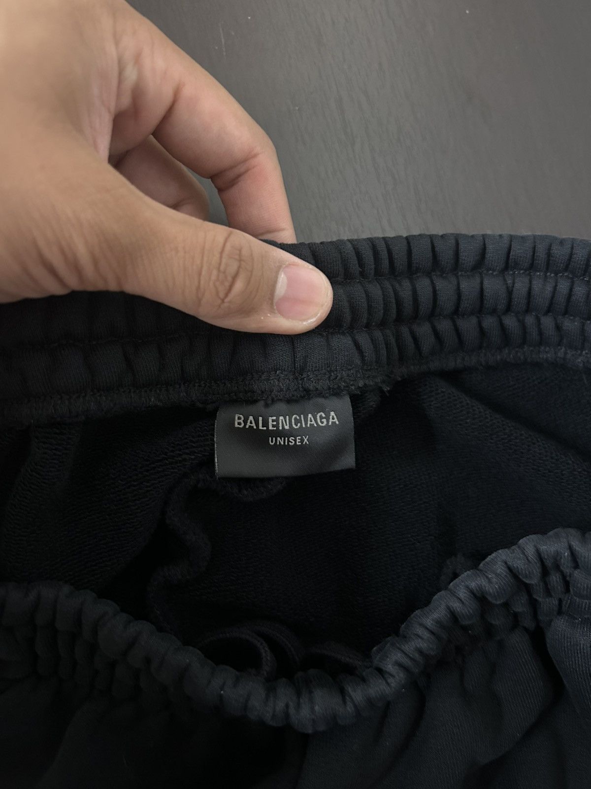 Balenciaga Balenciaga Unity Loop Logo Distressed Sweatpants Size US 32 / EU 48 - 4 Thumbnail