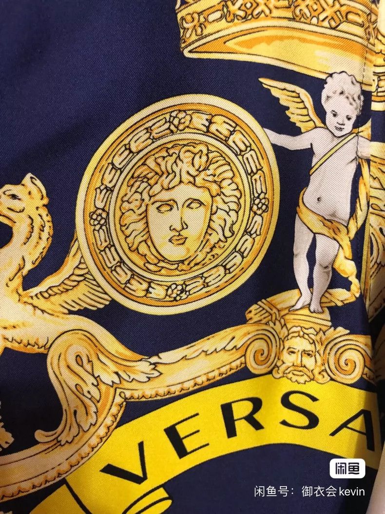 Versace Versace Silk short-sleeved shirt with large color block pa Size US S / EU 44-46 / 1 - 5 Thumbnail