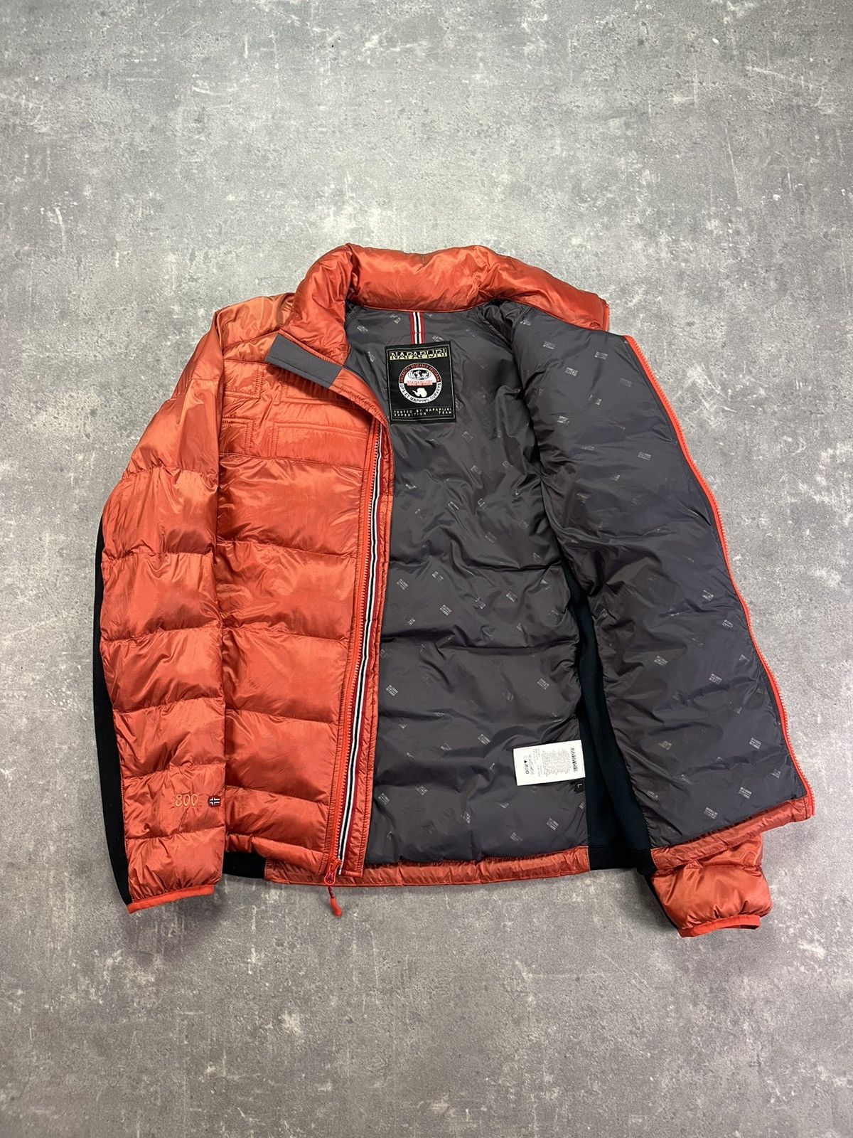 Napapijri Napapijri 800 Flag Logo Light Puffer Outdoor Jacket M L Size US L / EU 52-54 / 3 - 10 Thumbnail