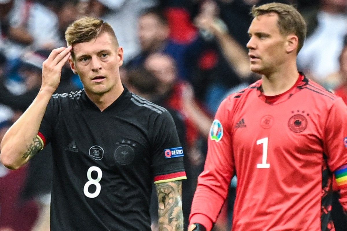 Adidas Germany Euro2020 away shirt #8 Kroos Size US L / EU 52-54 / 3 - 10 Thumbnail
