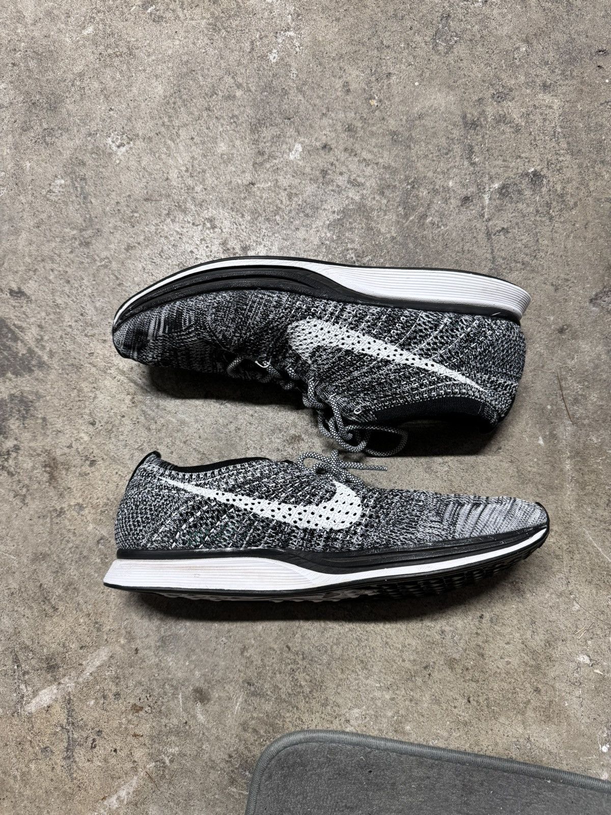 Nike Nike Flyknit Racer Oreo 2 Size US 11.5 / EU 44-45 - 1 Thumbnail