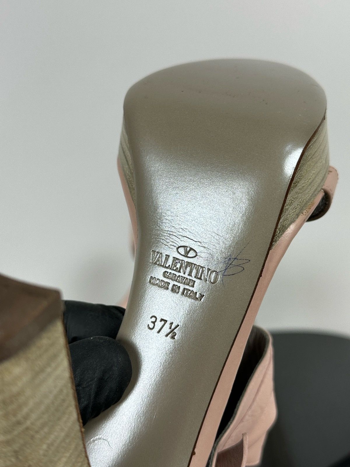 Valentino Valentino Garavani Pink Leather Bow Heel Sandals Platform Size US 7.5 / IT 37.5 - 23 Thumbnail