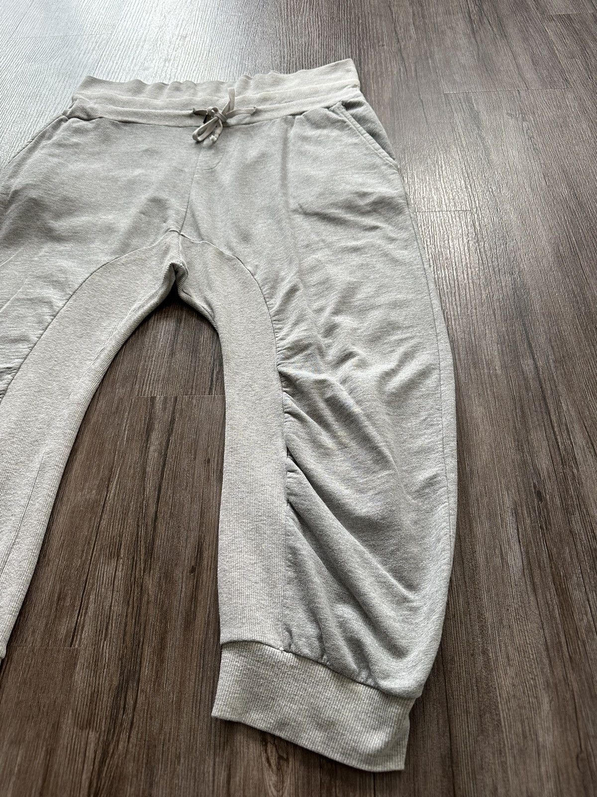 Maison Margiela 🧟‍♀️Maison Margiela🧟‍♀️ Line 10 Crop Sweatpants Size US 33 - 4 Thumbnail