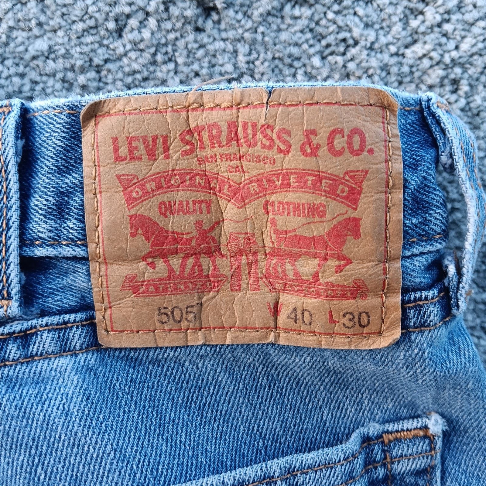 Levi's Levi’s 505 Men’s Jeans Size 40x32 Regular Fit Straight Leg Size US 40 / EU 56 - 4 Thumbnail